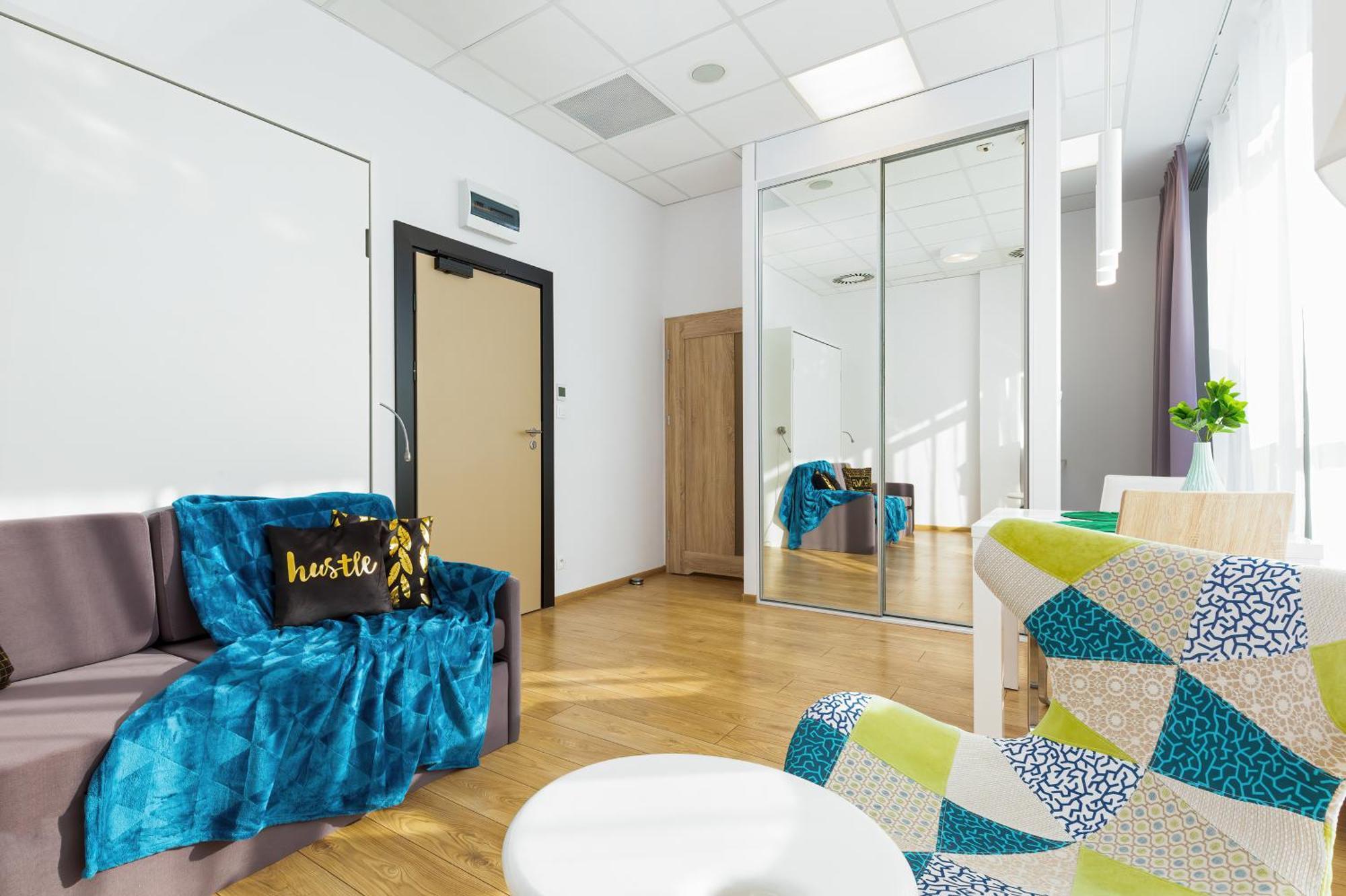 Varsovia Apartments Warsaw By Noclegi Renters المظهر الخارجي الصورة