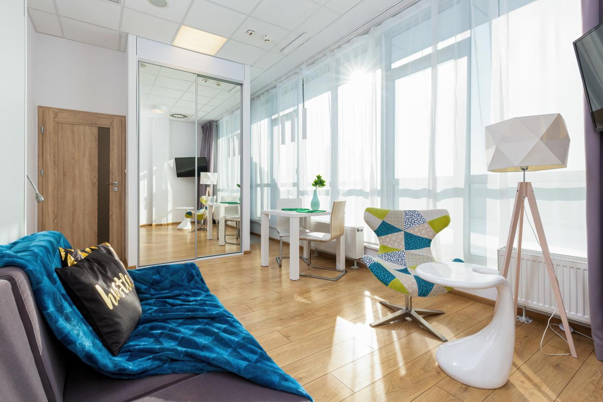 Varsovia Apartments Warsaw By Noclegi Renters المظهر الخارجي الصورة